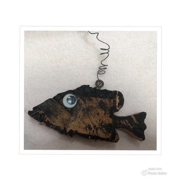 RUSTIC HOME DECOR FISHING REDNECK FISH FINDER CAVE - Picture 6 of 9